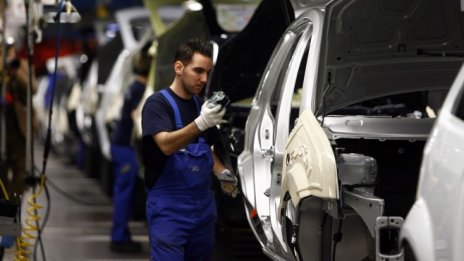 Рискът от рецесия за германската икономика продължава да расте