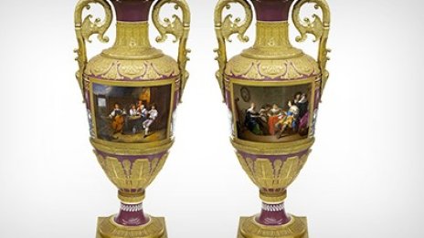 Две руски вази от 19 в. бяха продадени за 2,7 млн. долара