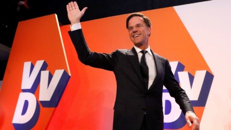 Холандският премиер започва преговори за коалиционно правителство
