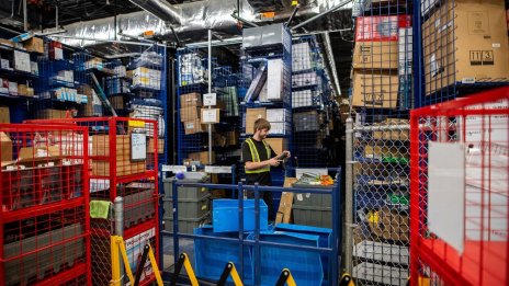 Индустрията и образованието търсят най-много работници през септември