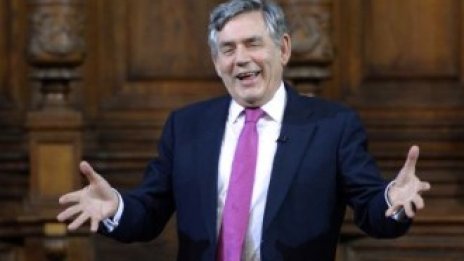 Гордън Браун: Глобалната икономика неумолимо е тласкана към нова катастрофа