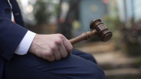 Конфискуването на руски активи трябва да бъде извършено законно