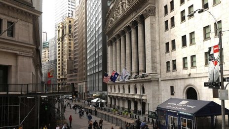 Защо частният капитал ерозира IPO пазара?