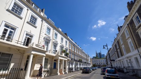 Цените на жилищата във Великобритания растат с най-бързия си темп от май