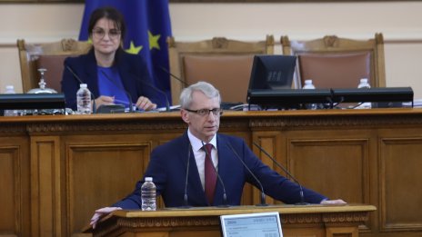 Денков: При служебния кабинет няма почти никакъв напредък по предоговарянето на ПВУ