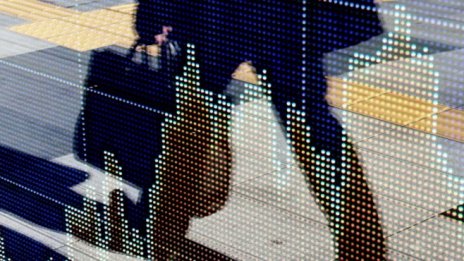 Wall Street остава под натиска на инфлацията въпреки силните отчети*