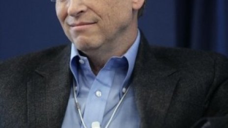 Филантропията на Бил Гейтс му коства титлата „най-богат човек“