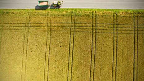 ЕК отпуска по-високи авансови суми за директни плащания и за селските райони