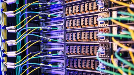 Micron и Anthropic сключиха споразумение за доставка на AI инфраструктура