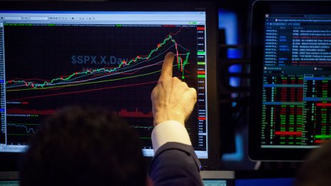 Nasdaq записа най-силното си първо полугодие от 1983 г. насам