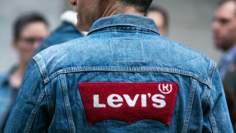 Печалбата на Levi Strauss надмина очакванията
