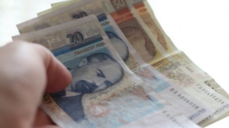 Още 775 хил. лева подкрепа с оборотен капитал изплати НАП