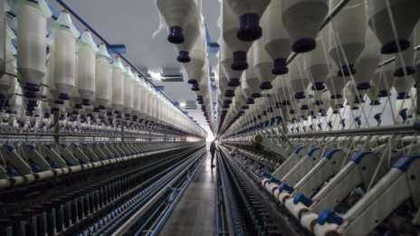 Китайската производствена инфлация се отдръпва от своя пик през юни