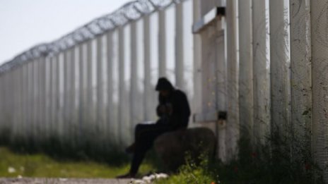 Гранични полицаи откриха нелегални имигранти в товарен влак