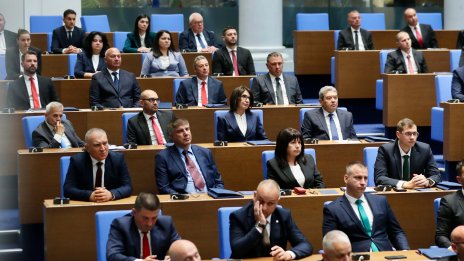 52-рото Народно събрание - рекорден брой генерали, има и представители на Gen Z