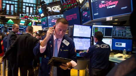 Wall Street се възстанови от най-слабата си сесия за последните месеци