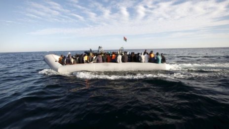 Над 8 хил. мигранти са спасени по Великден от италианската брегова охрана