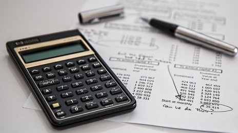 КНСБ настоява за още 8,5 млн. лв. за заплати на медиците в училищата