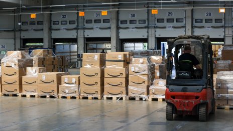 Amazon стана първата компания в света, загубила 1 трлн. долара пазарна капитализация