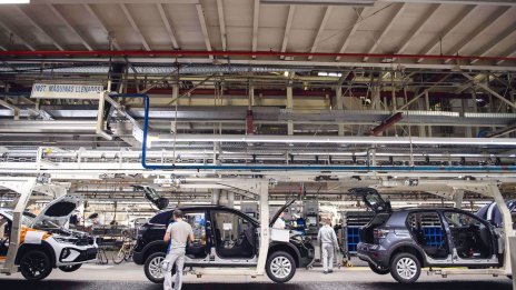 Френските и испанските фабрики започват силно третото тримесечие