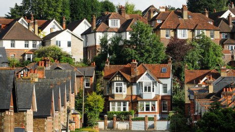 Нов британски кредитор планира да отпуска 50-годишни ипотечни кредити с фиксирана лихва