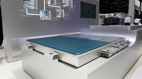 Колко въглерод се отделя при производството на батерии?