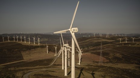 Европа започва да облекчава бюрокрацията при вятърната енергия