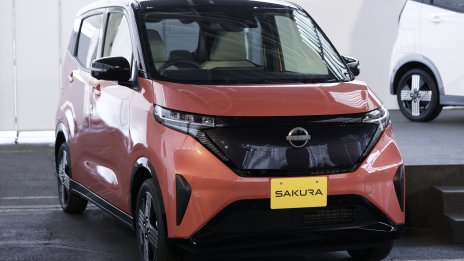 Nissan спира поръчките за някои електромобили заради увеличеното време за доставка