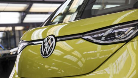VW отлага избора на локация за свой завод за батерии в Източна Европа
