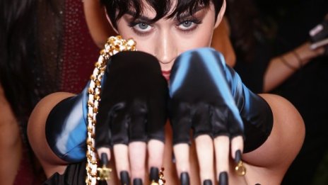 Кейти Пери оглави класацията на Forbes за най-печеливши изпълнители за 2015 г.