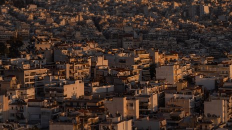 Резкият ръст на наемите застрашава икономическото възстановяване на Гърция