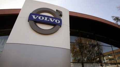 Volvo пуска на пазара електрически камиони през 2019 г.