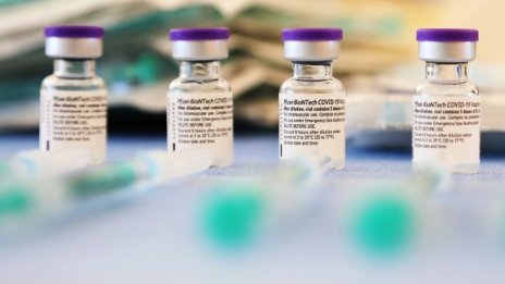 ИАЛ: Не е необходимо да приключи една фаза за ваксиниране, за да започне следваща