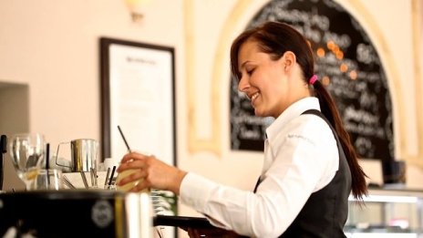 Облекчава се процедурата за достъп на чужди работници до пазара на труда у нас