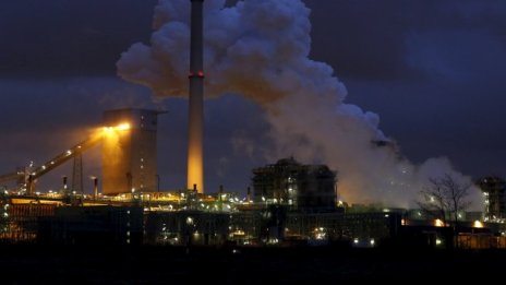 Ръстът на промишления сектор в еврозоната се ускорява през ноември