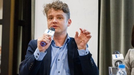 Виктор Орбан и петте стъпки към контрол над медиите в Унгария