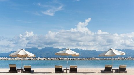 Възможно ли е да има безплатни чадъри на плажа в следващите три години?