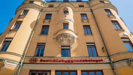 Рейтингът на шведския имотен гигант SBB затъва в неинвестиционната територия