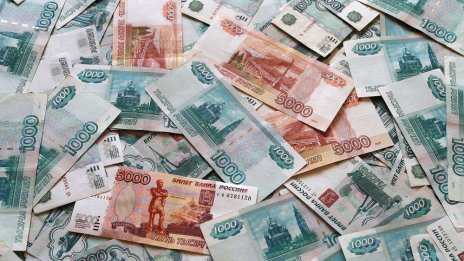 Проблемите на рублата означават болка, но не и колапс