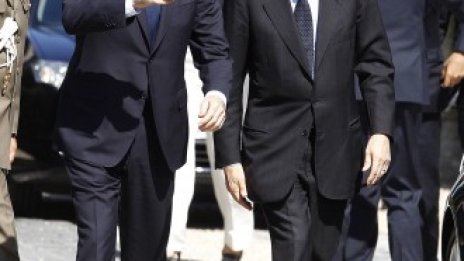 Испания може би чака Италия, за да поискат заедно помощ