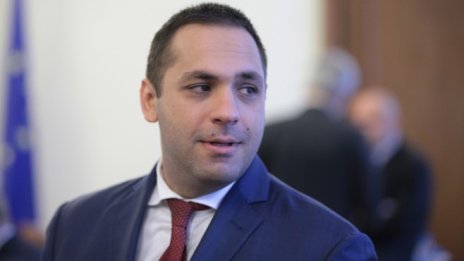 Караниколов: Догодина България може да има завод за краен продукт