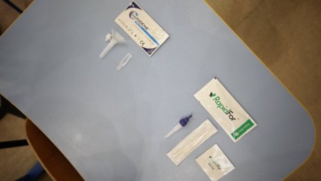 Спецпрокуратурата разследва поръчки на COVID тестове за ученици