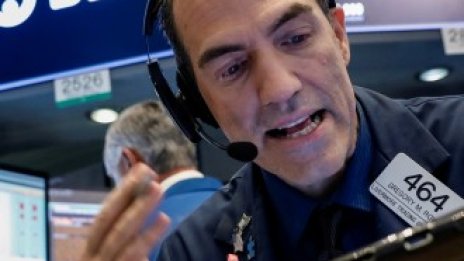Отчетите на най-големите американски банки повлякоха Wall Street надолу*