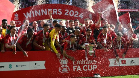 Кои са десетте най-скъпи футболни отбора в света