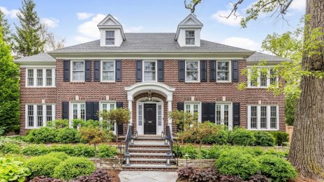 Къщата от "Сам вкъщи" е отново на пазара - и вече струва над 5 млн. долара