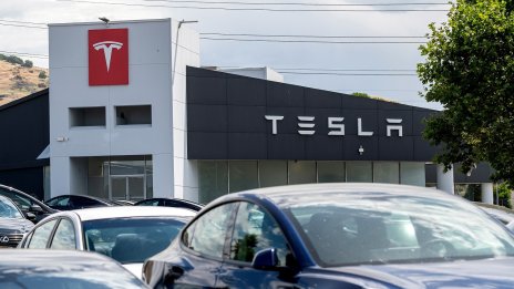 Началото на 2025 г. наистина е тежко за приходите на Tesla