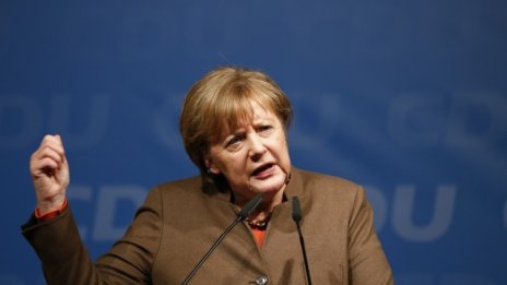 Меркел критикува остро германската антиимигрантска партия AfD