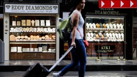 Диамантената индустрия в Антверпен в тежка битка с местните банки 