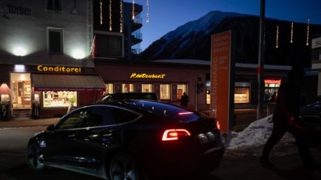 Омикрон измести форума в Давос за лятото