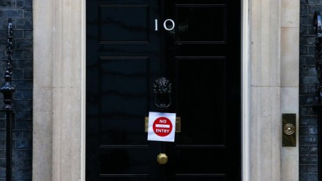 Британският външен министър поема Brexit
